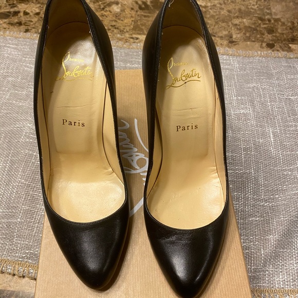 Christian Louboutin Size 38 - Picture 4 of 7